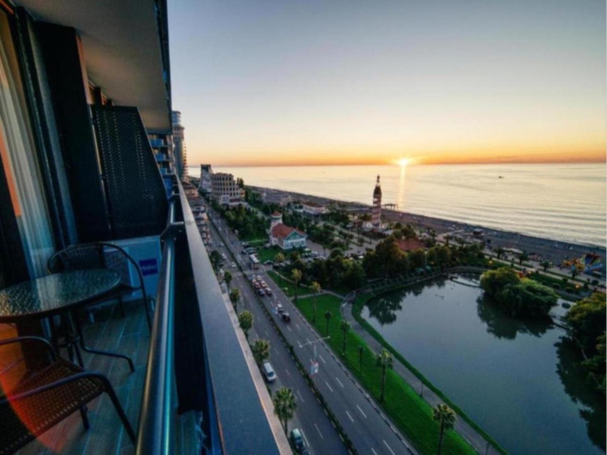 Aparthotel Orbi City Sea View Batumi Exteriér fotografie